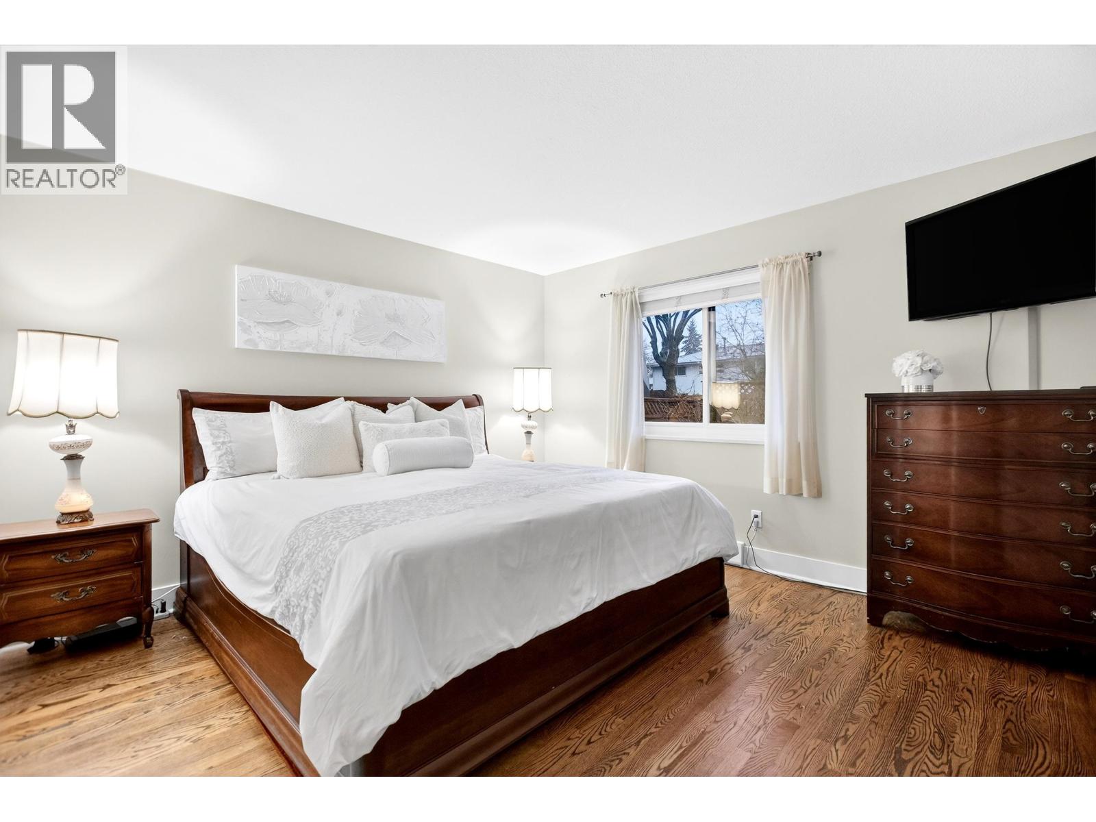 3960 ROBIN PLACE, Port Coquitlam