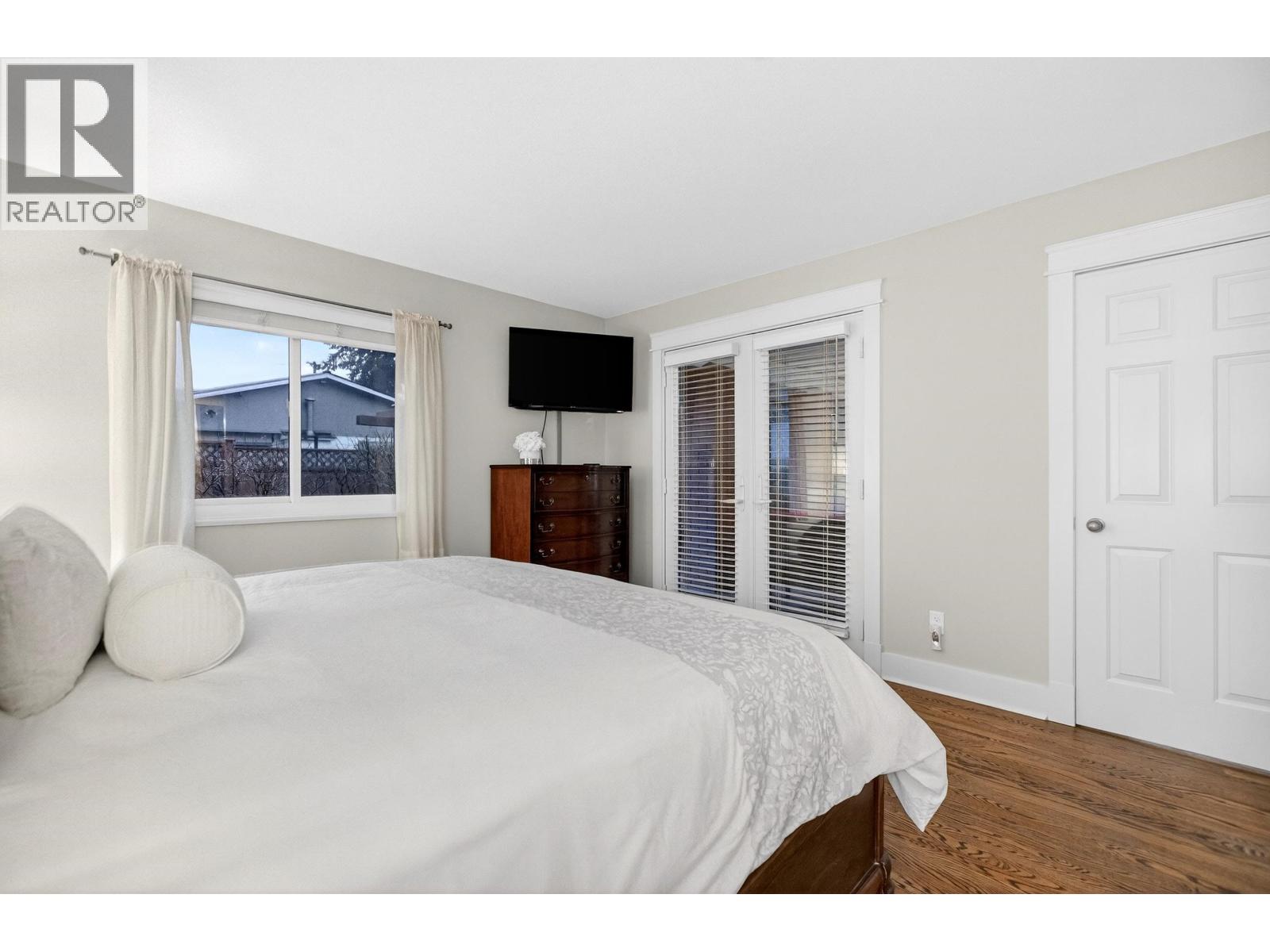 3960 ROBIN PLACE, Port Coquitlam