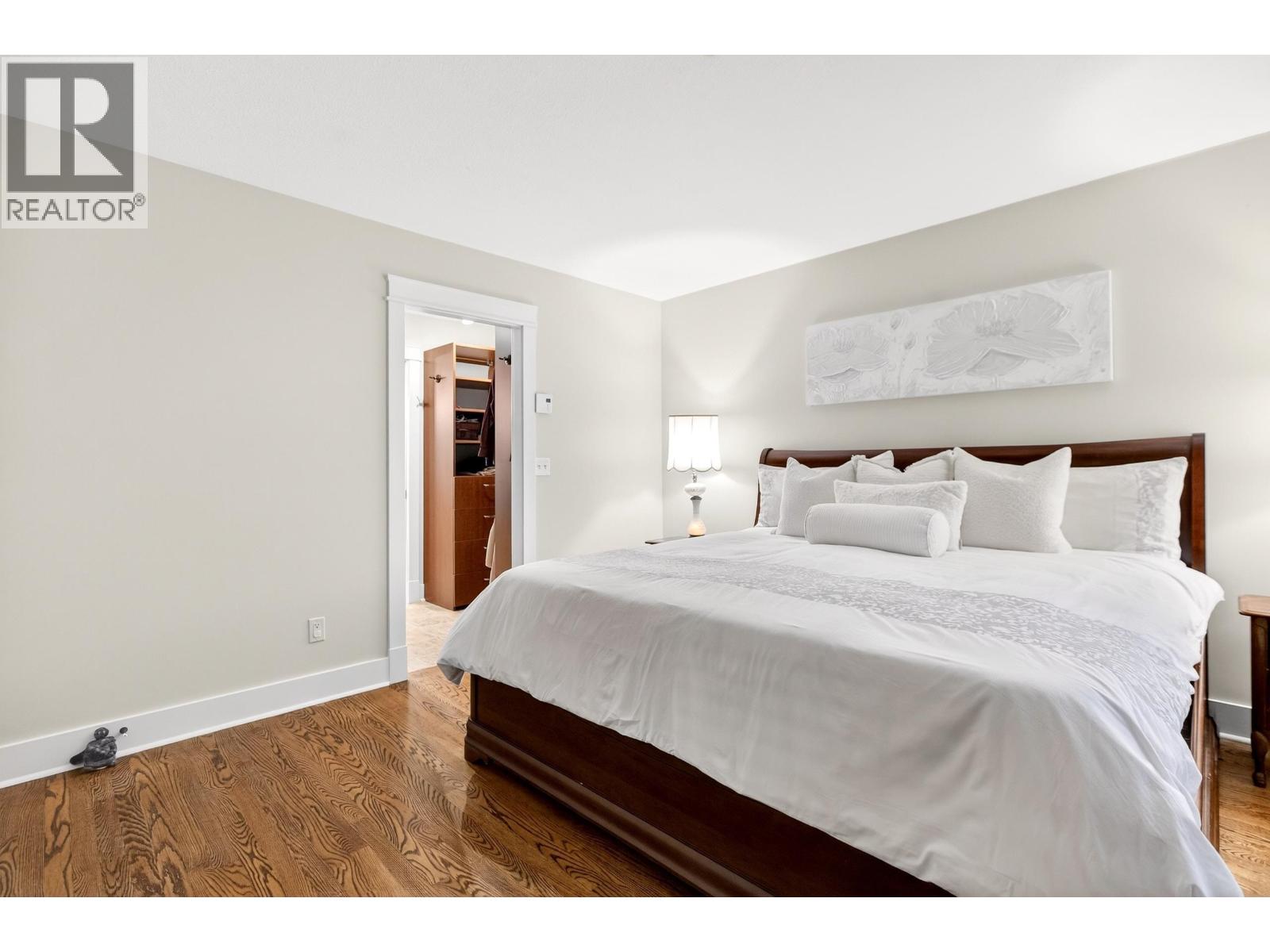 3960 ROBIN PLACE, Port Coquitlam