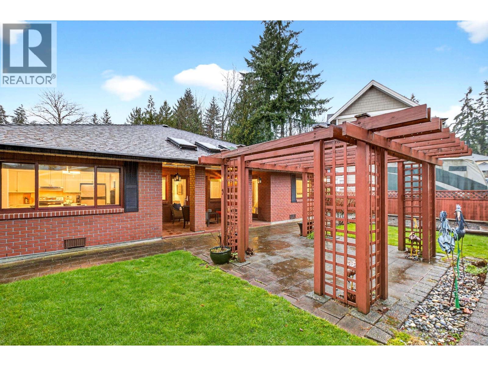 3960 ROBIN PLACE, Port Coquitlam