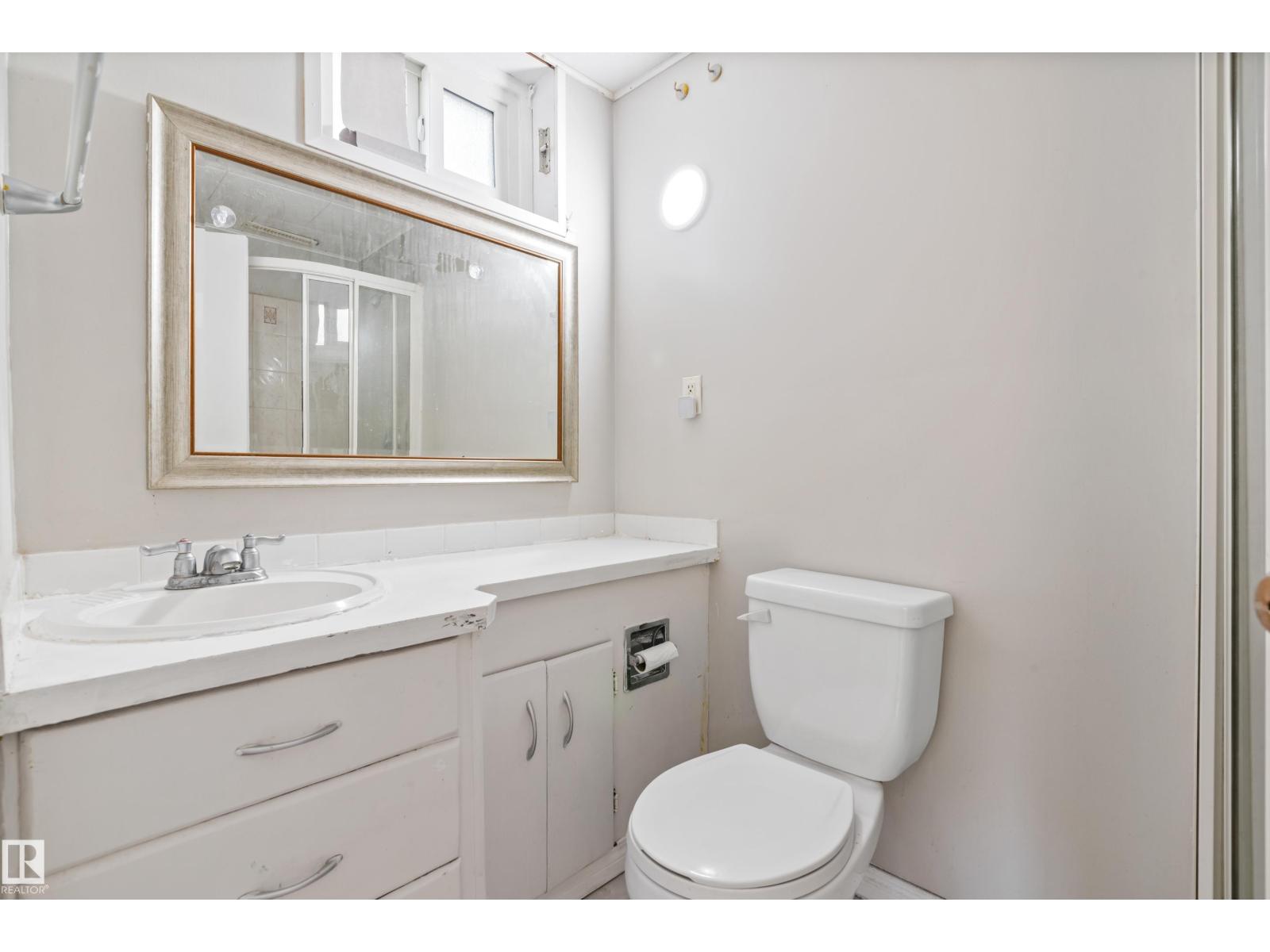 7104 95 AV NW, Edmonton