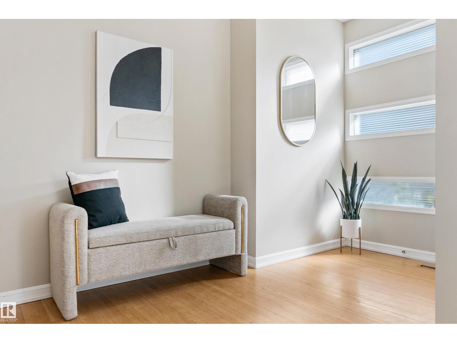 7104 95 AV NW, Edmonton