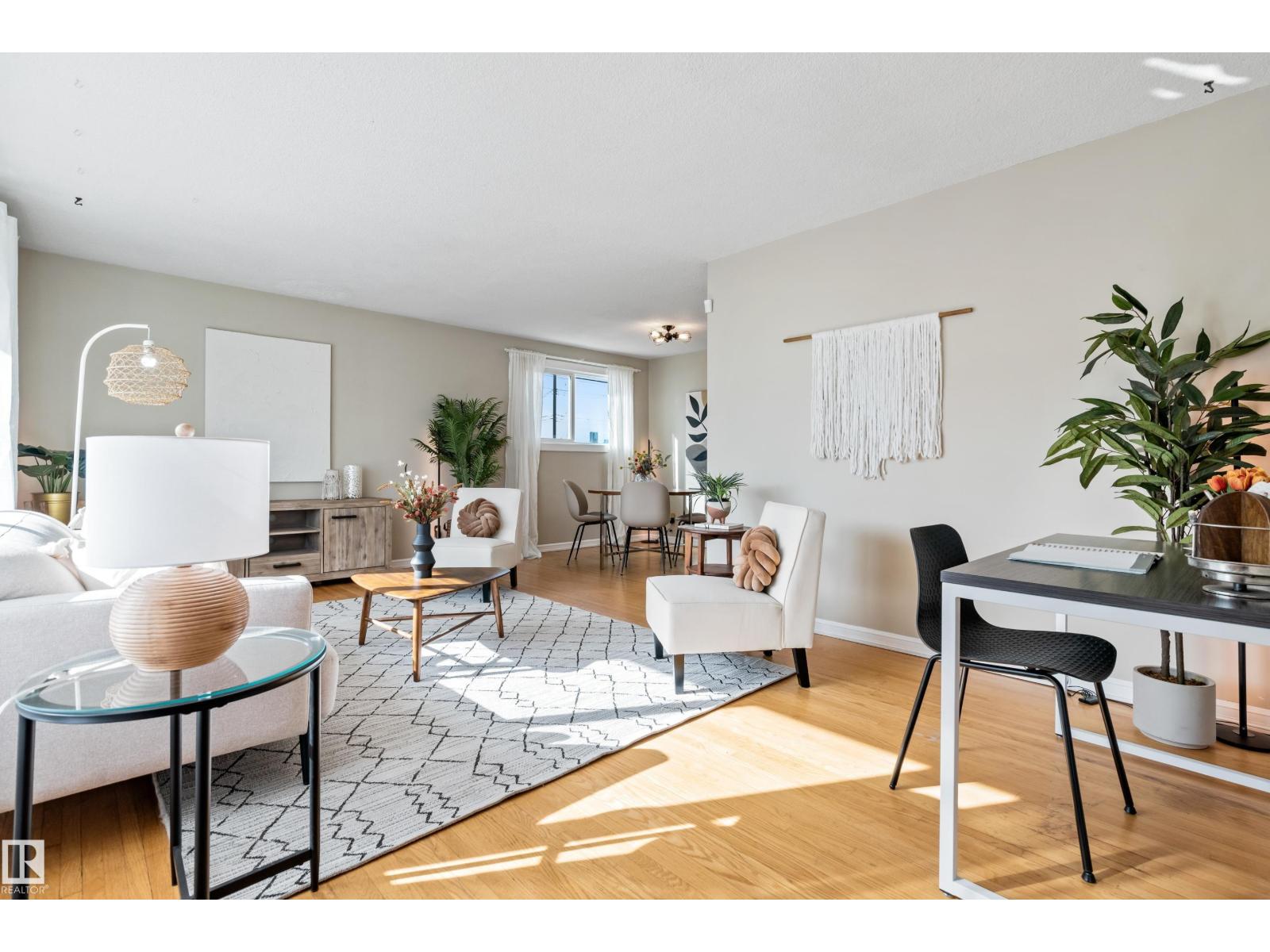 7104 95 AV NW, Edmonton