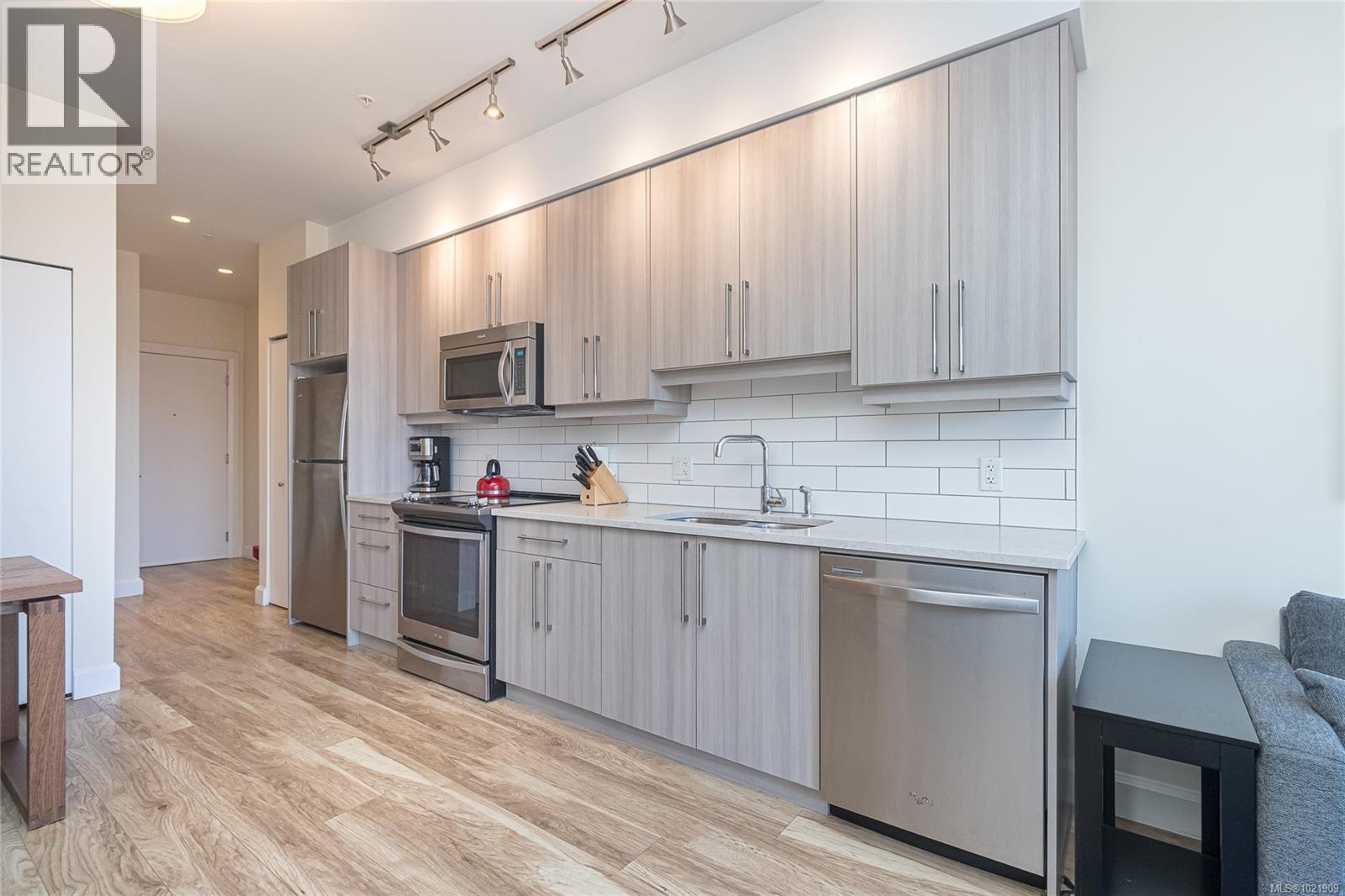 316 595 Pandora Avenue, Victoria