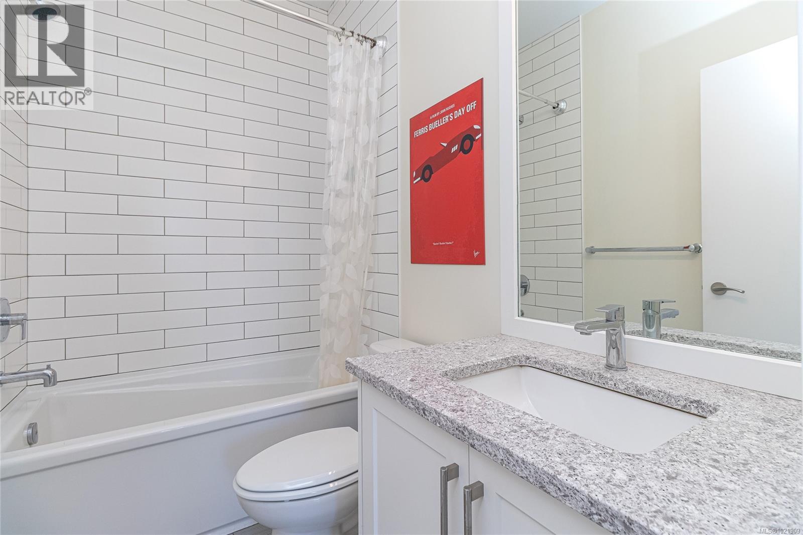 316 595 Pandora Avenue, Victoria