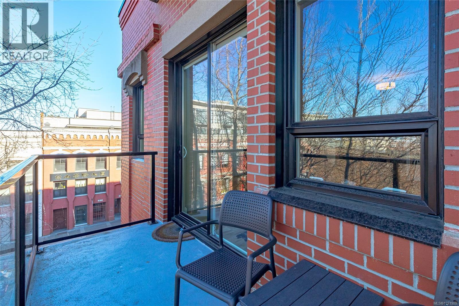 316 595 Pandora Avenue, Victoria