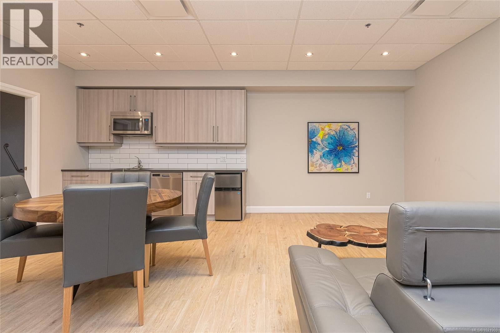 316 595 Pandora Avenue, Victoria