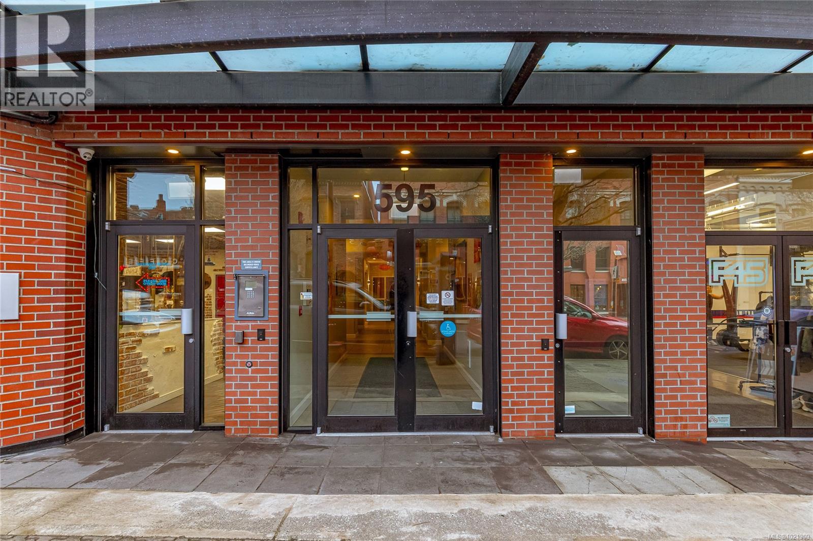 316 595 Pandora Avenue, Victoria