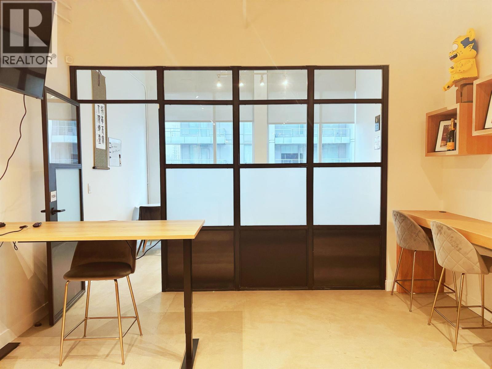 Office in Burnaby - Image 11