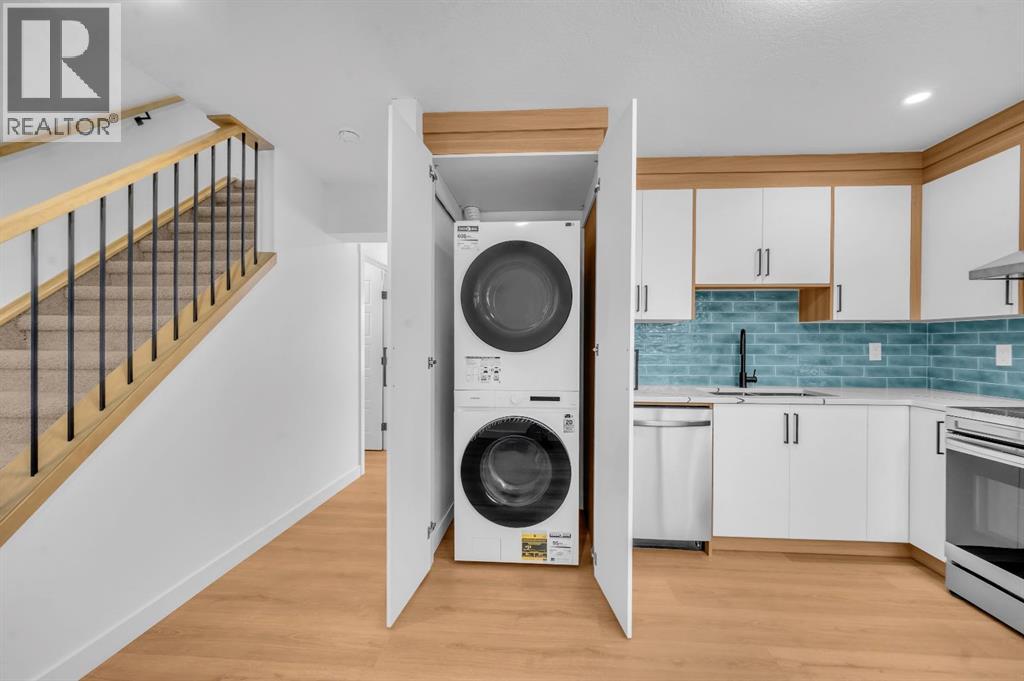 Single Family House for Sale in  Doverville Crescent SE Dover Calgary 