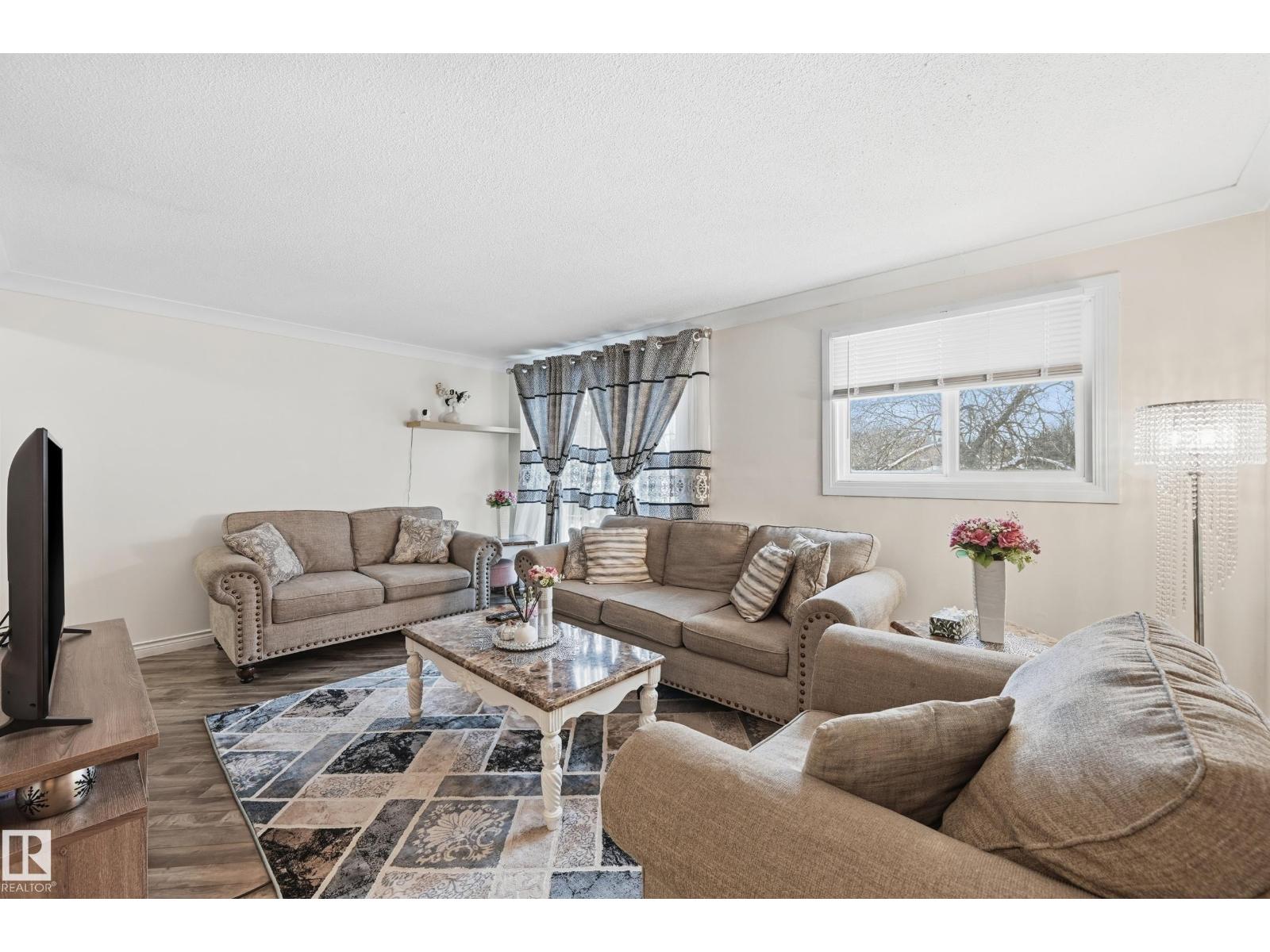 #306 10811 115 ST NW NW, Edmonton