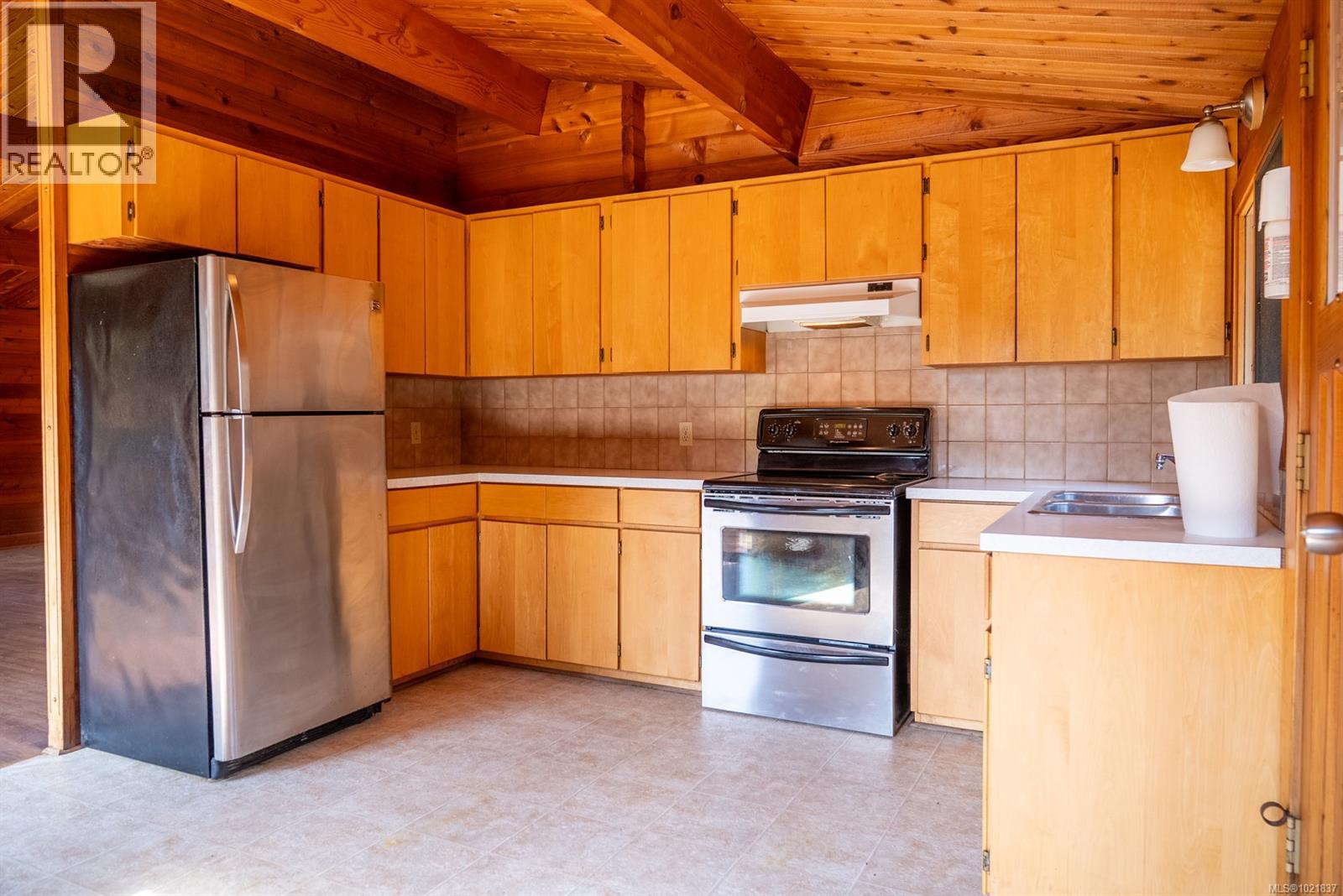 4531 Bedwell Harbour Rd, Pender Island