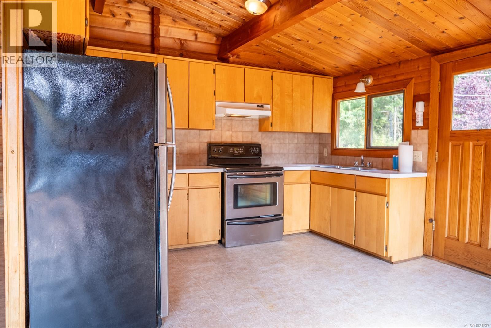 4531 Bedwell Harbour Rd, Pender Island