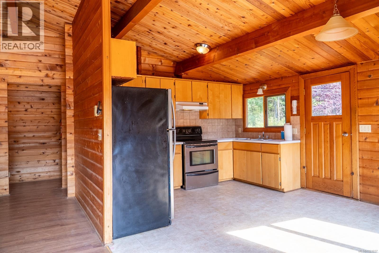 4531 Bedwell Harbour Rd, Pender Island