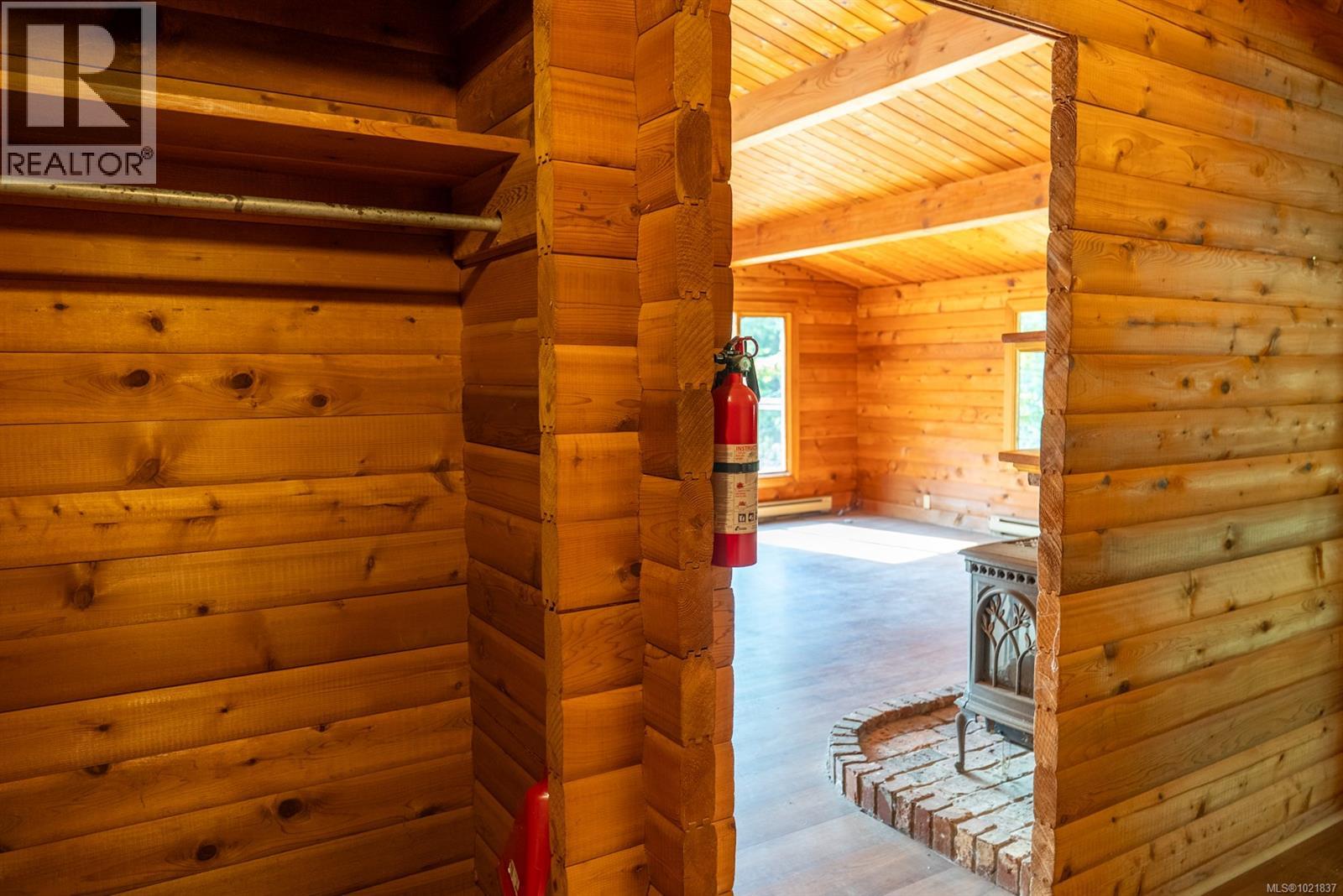 4531 Bedwell Harbour Rd, Pender Island