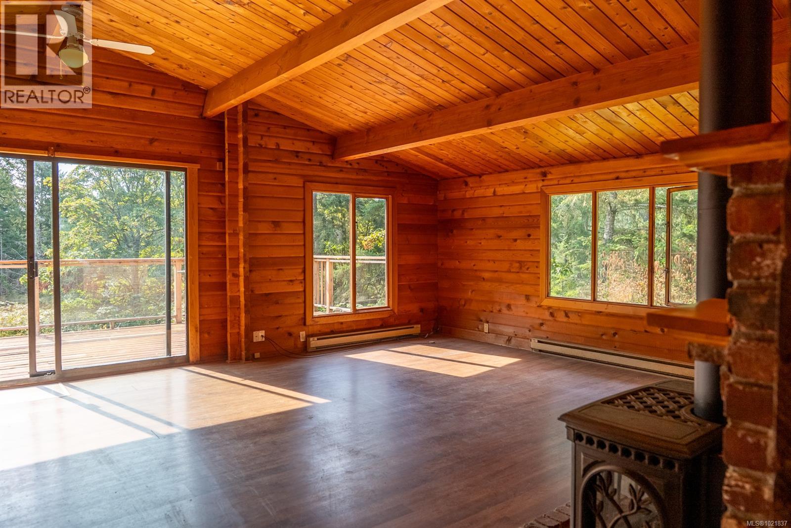 4531 Bedwell Harbour Rd, Pender Island