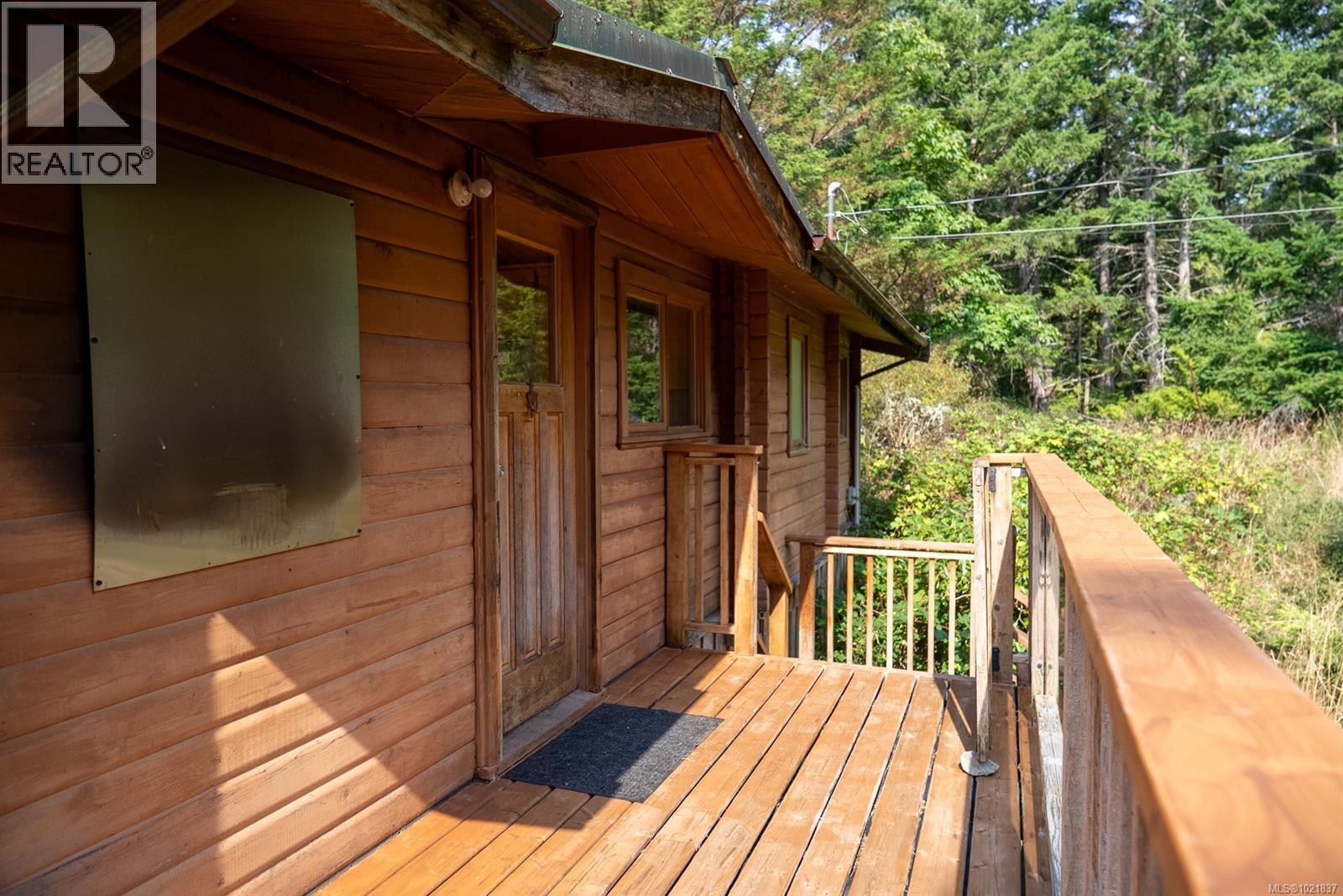 4531 Bedwell Harbour Rd, Pender Island