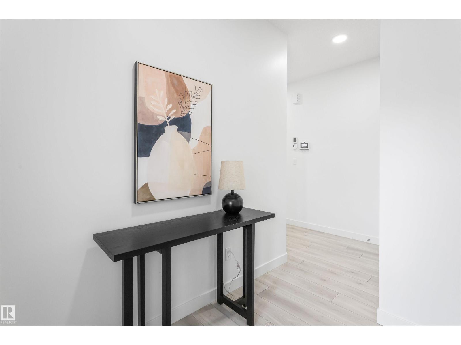 20976 22 AV NW, Edmonton