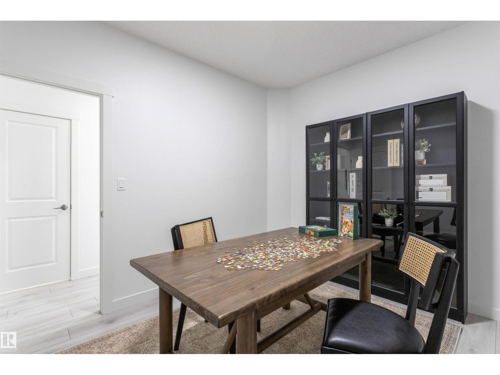 20976 22 AV NW, Edmonton