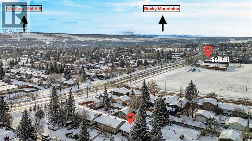 Single Family House 4 Level for Sale in  Silver Brook Drive NW Silver Springs Calgary 