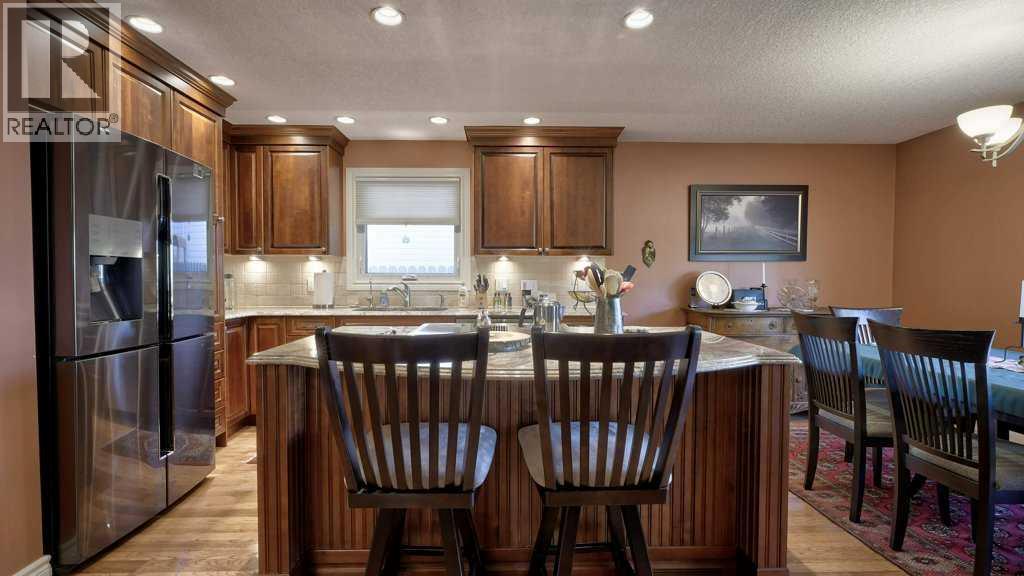 Single Family House 3 Level for Sale in  Penbrooke Way SE Penbrooke Meadows Calgary 