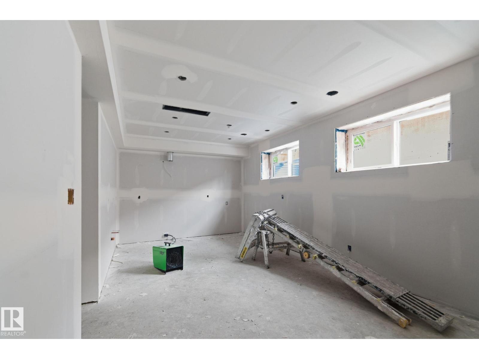 11323 106 ST NW, Edmonton