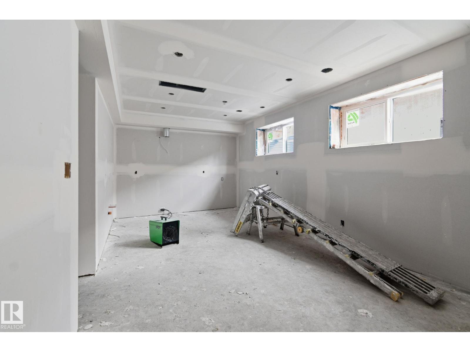 11323 106 ST NW, Edmonton