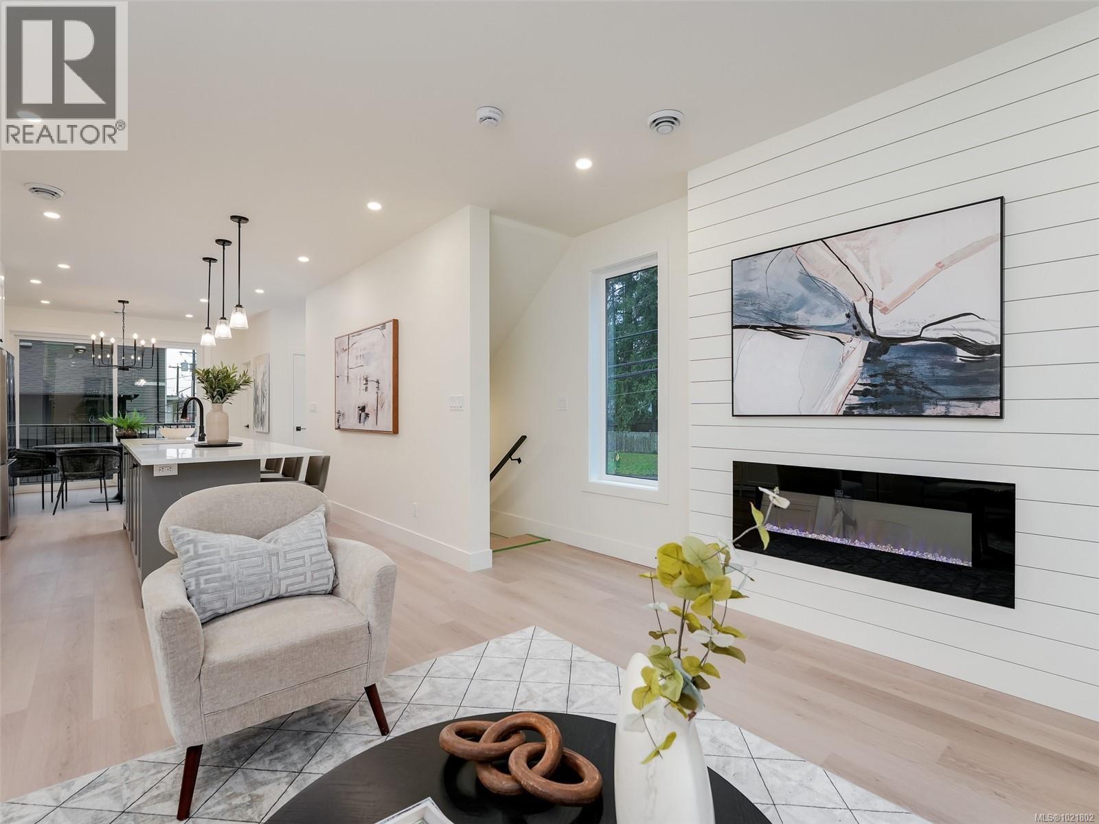 103 960 Jenkins Ave, Langford