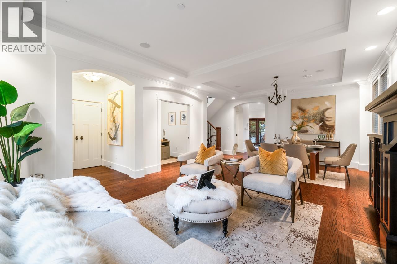 2031 W 45TH AVENUE, Vancouver