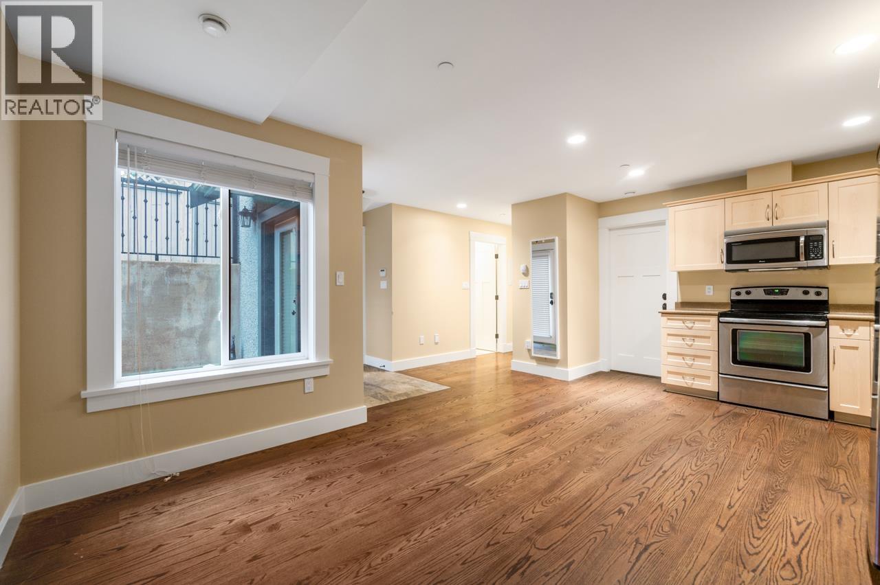 2031 W 45TH AVENUE, Vancouver