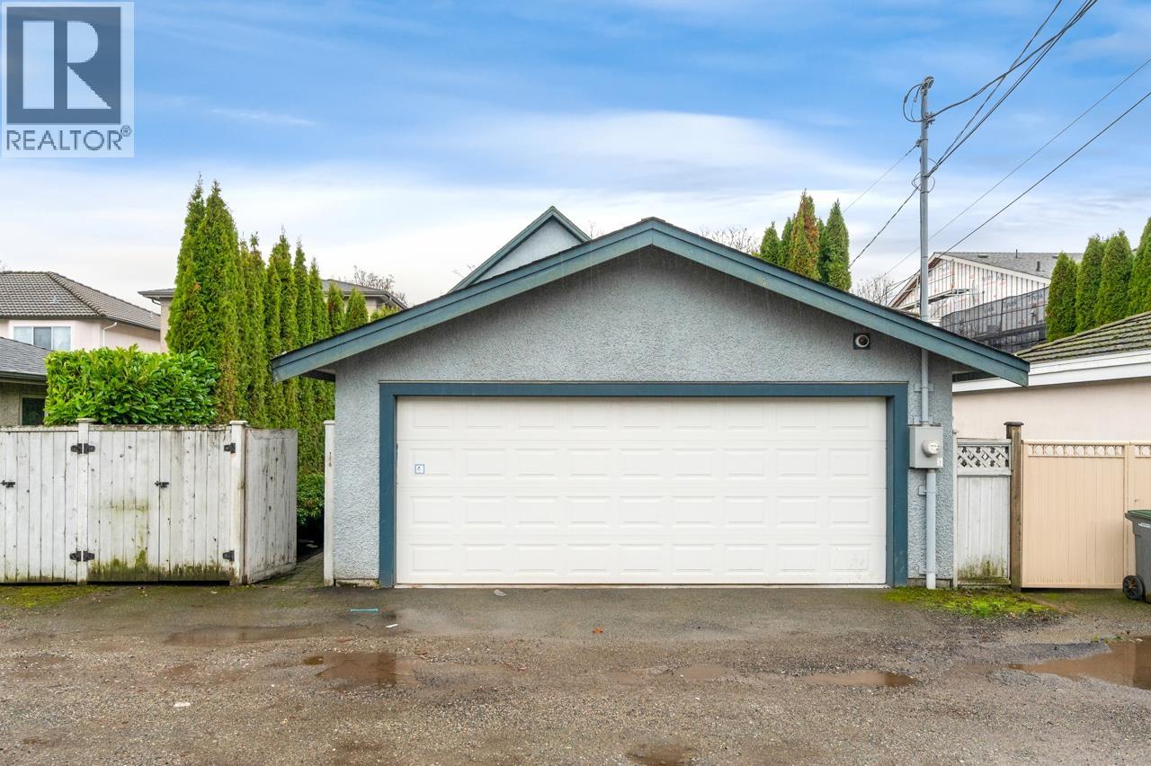 2031 W 45TH AVENUE, Vancouver