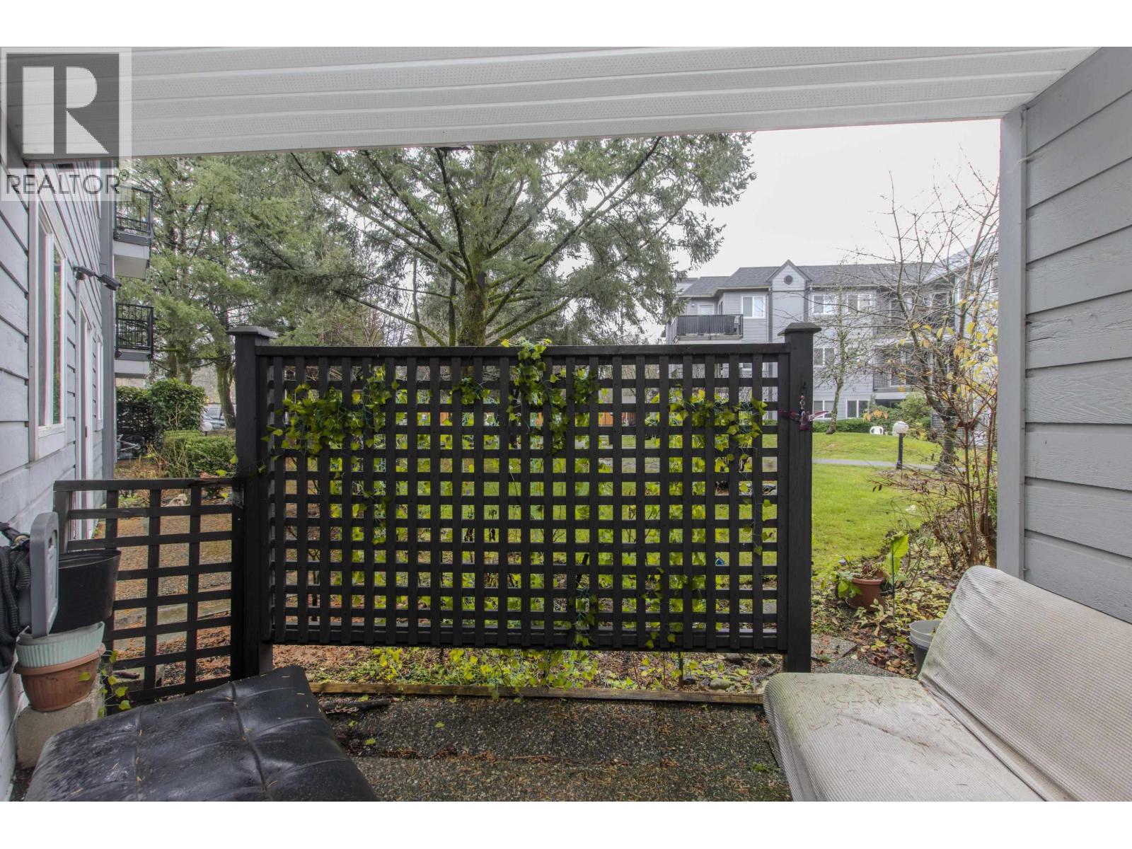 B109 40120 WILLOW CRESCENT, Squamish