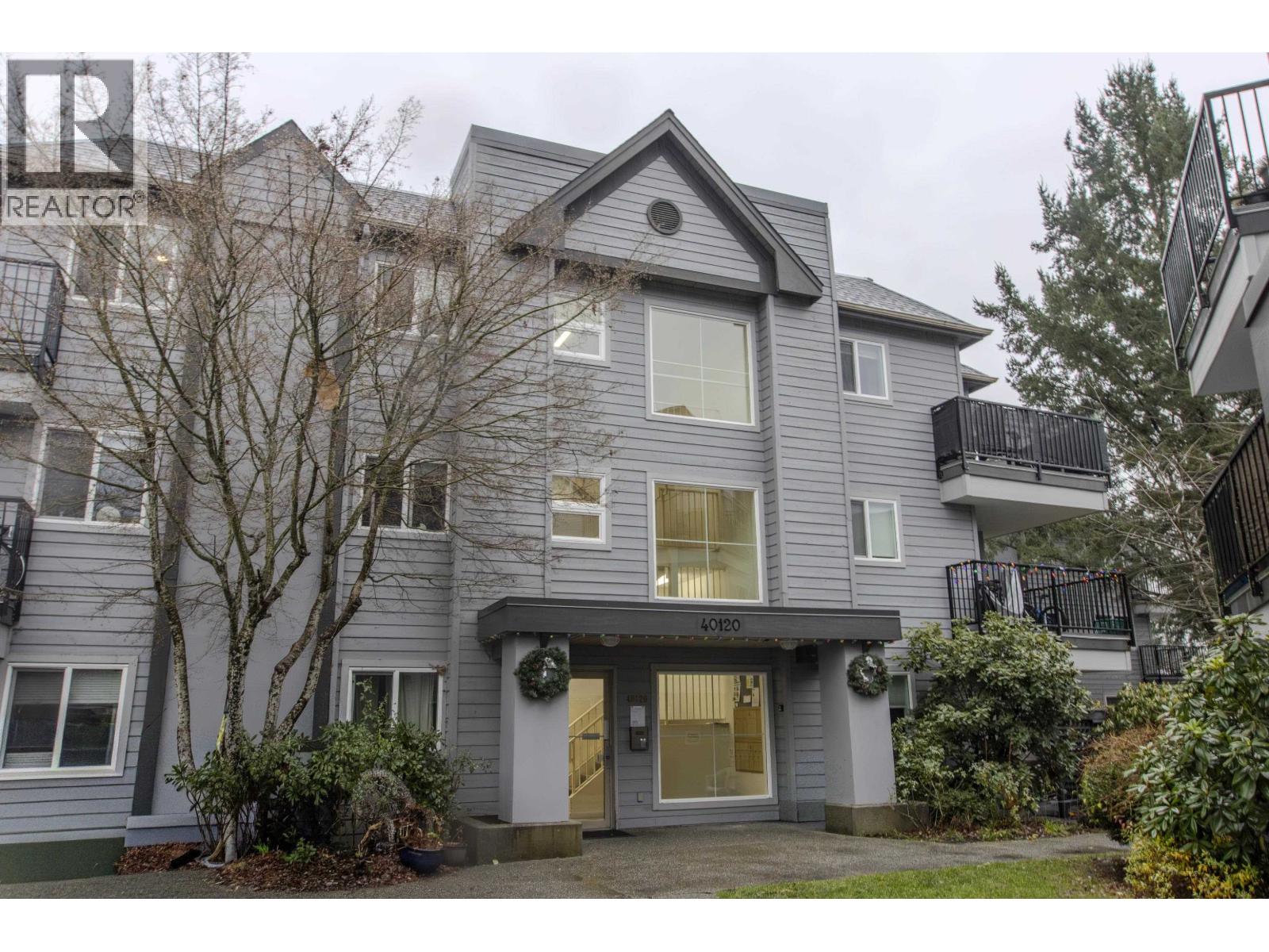 B109 40120 WILLOW CRESCENT, Squamish