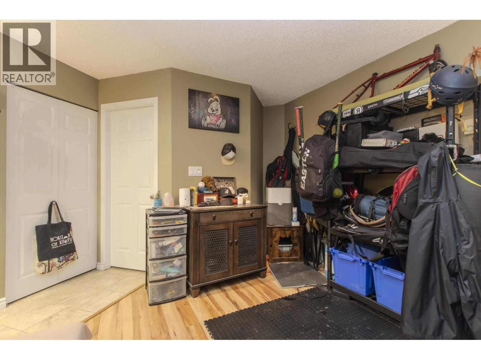 B109 40120 WILLOW CRESCENT, Squamish