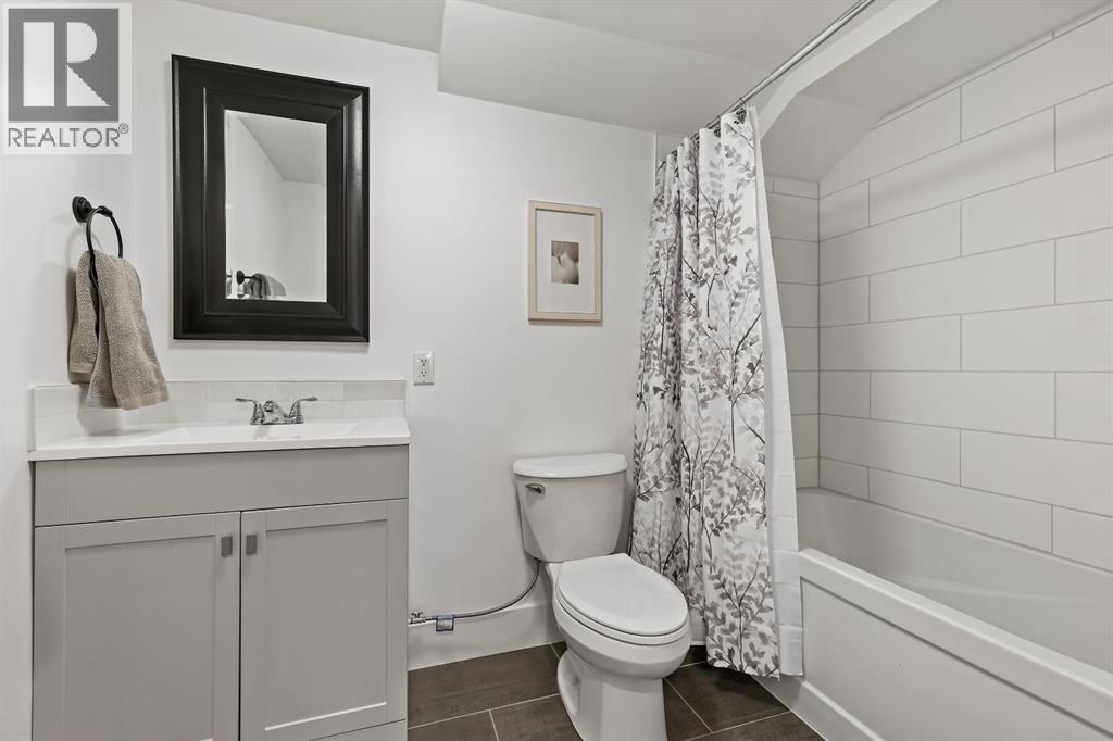 Single Family House for Sale in  Shelbourne Street SW Scarboro Calgary 