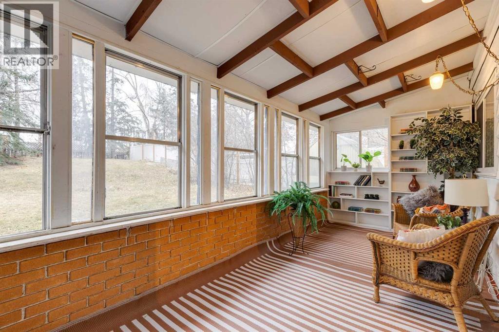 Single Family House for Sale in  Varmoor Road NW Varsity Calgary 