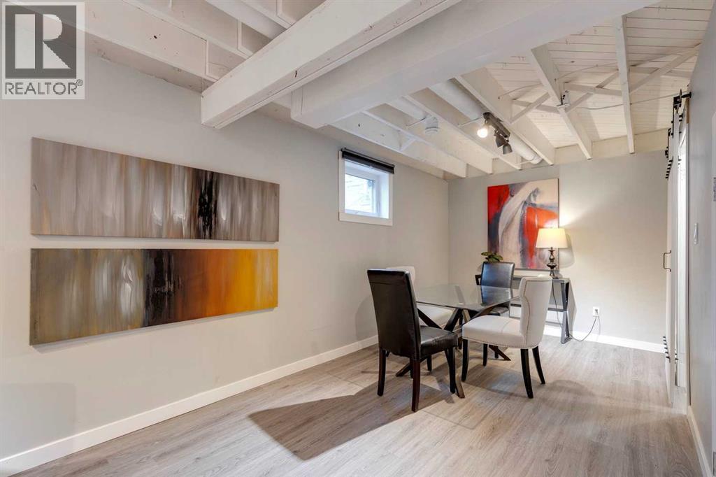 Single Family House for Sale in  Varmoor Road NW Varsity Calgary 