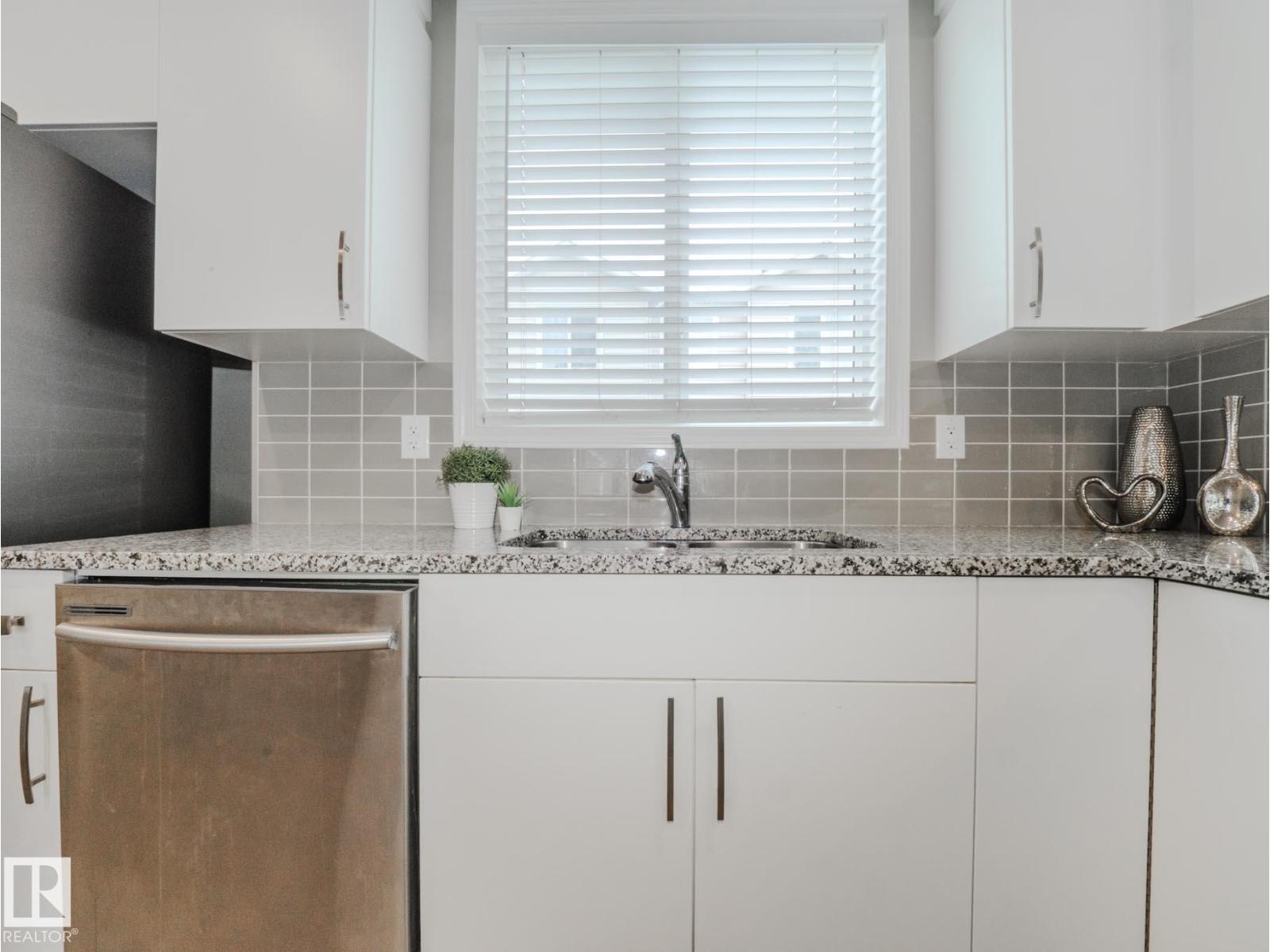 #20 2072 WONNACOTT WY SW, Edmonton