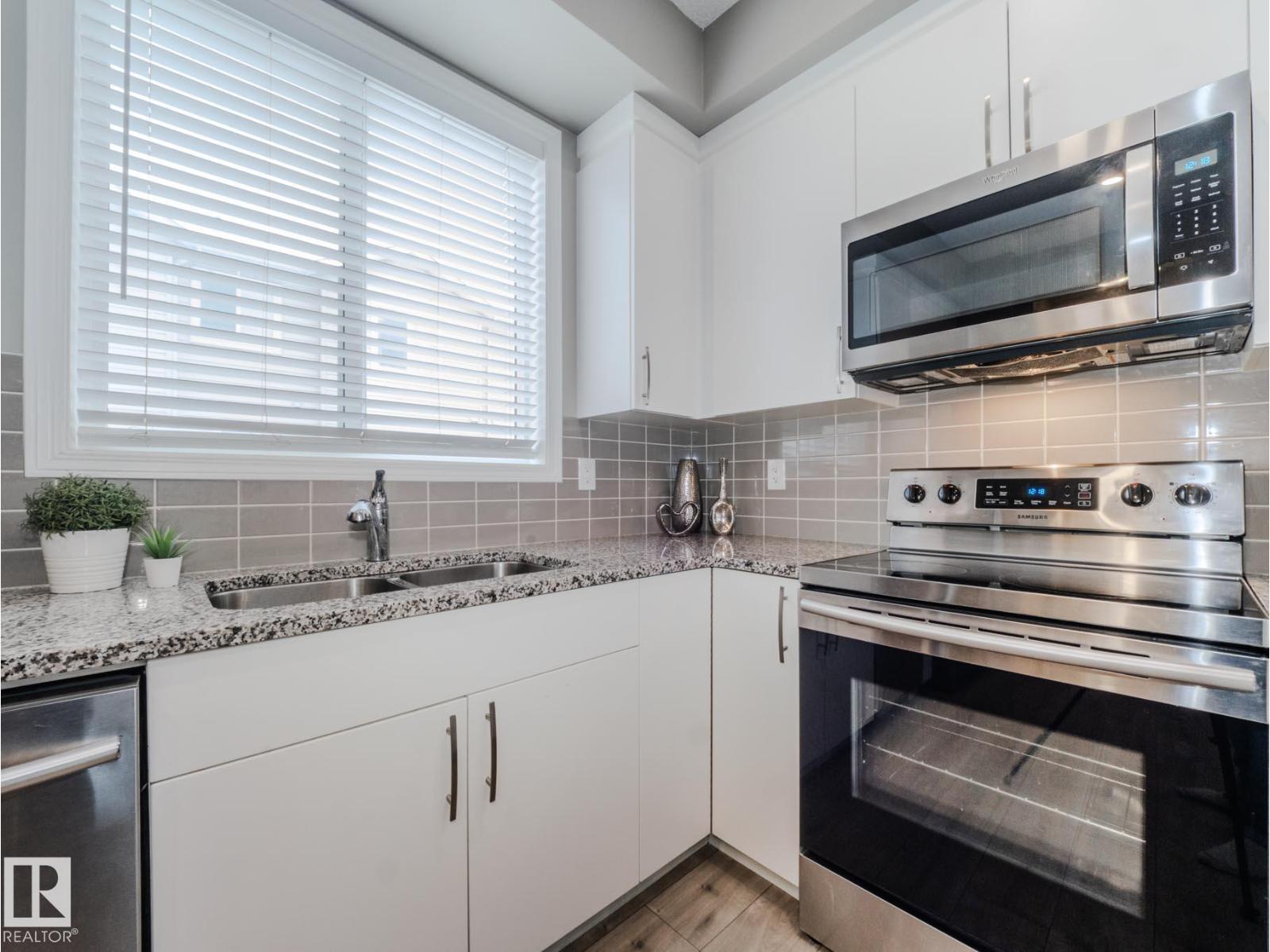 #20 2072 WONNACOTT WY SW, Edmonton