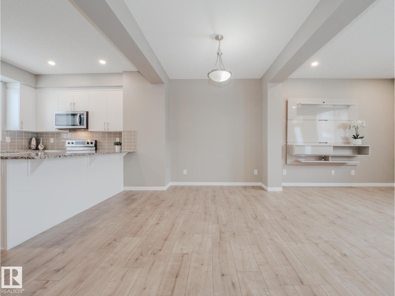 #20 2072 WONNACOTT WY SW, Edmonton