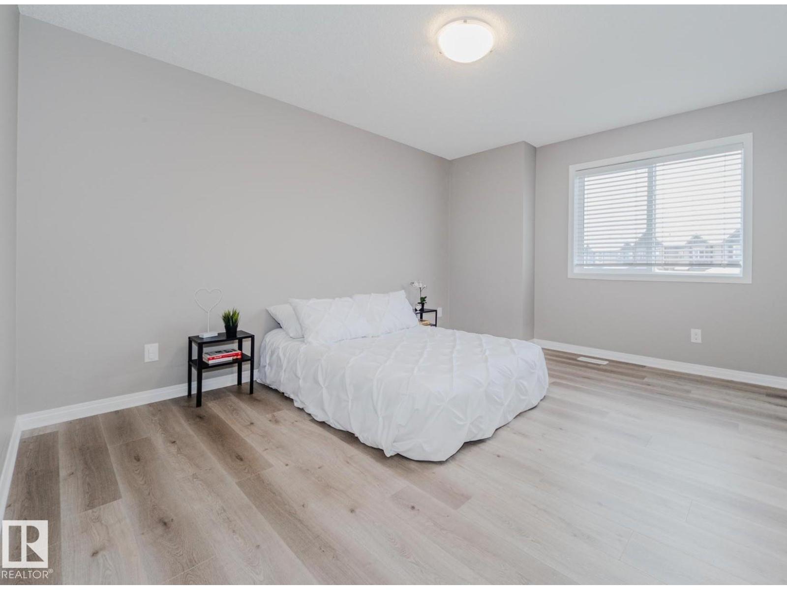 #20 2072 WONNACOTT WY SW, Edmonton