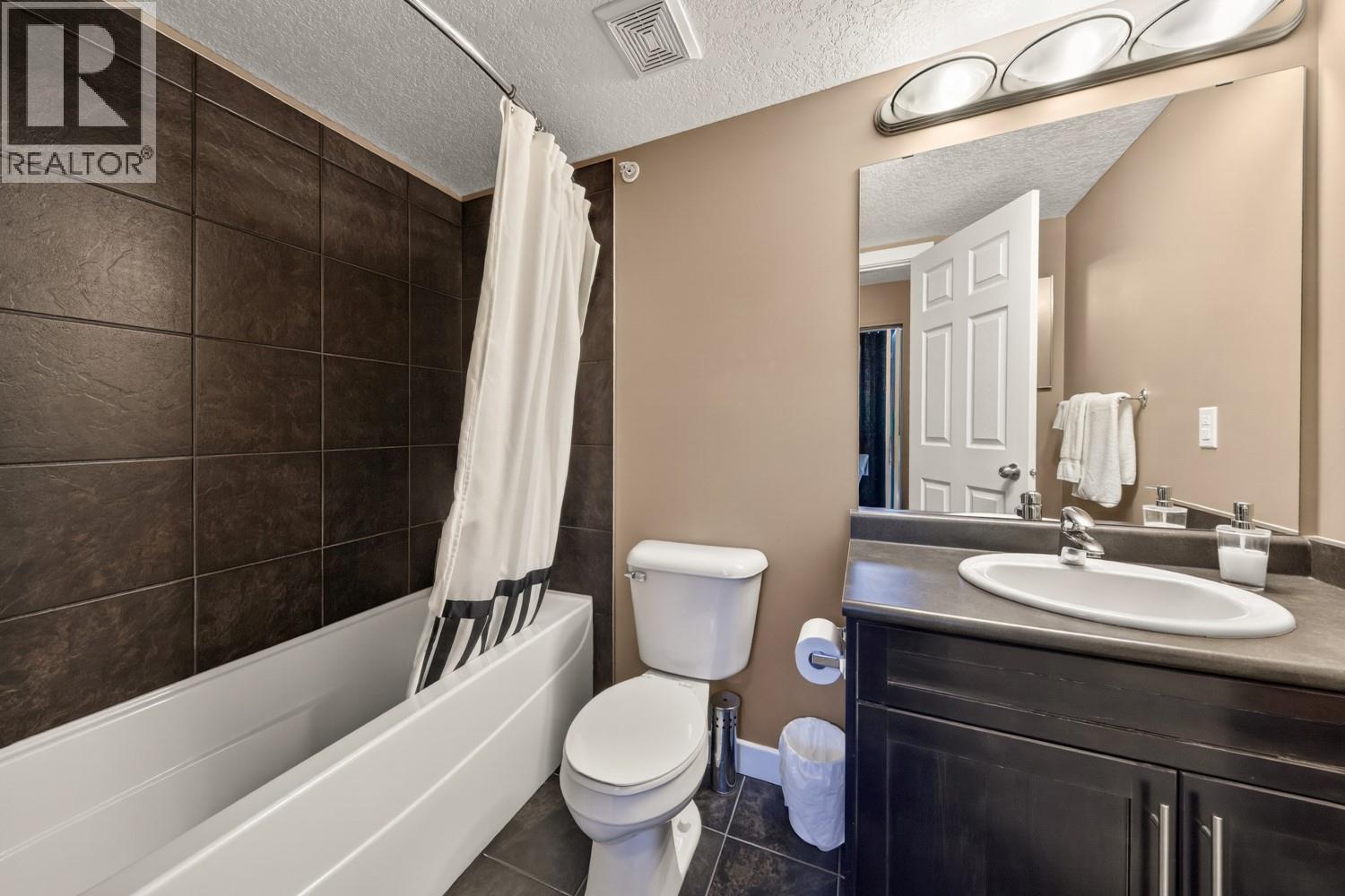 205 THIRD Avenue Unit# 3420, Invermere