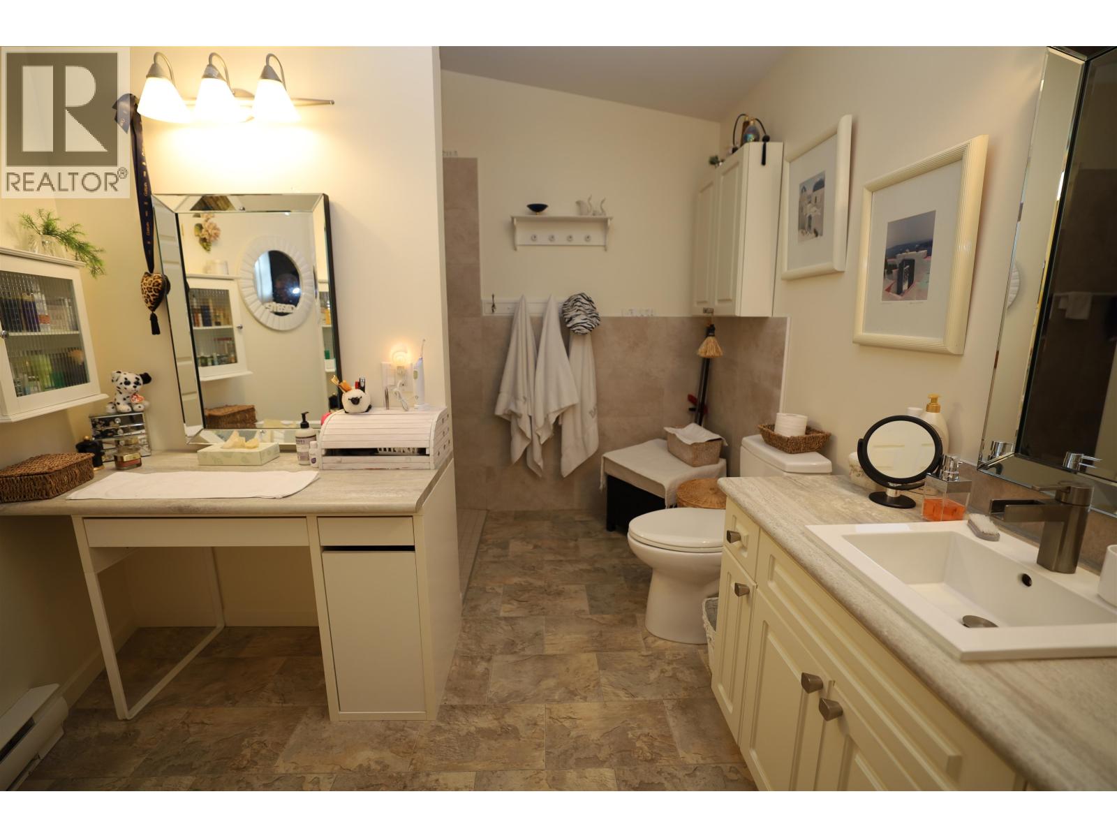 312 1585 FIELD ROAD, Sechelt