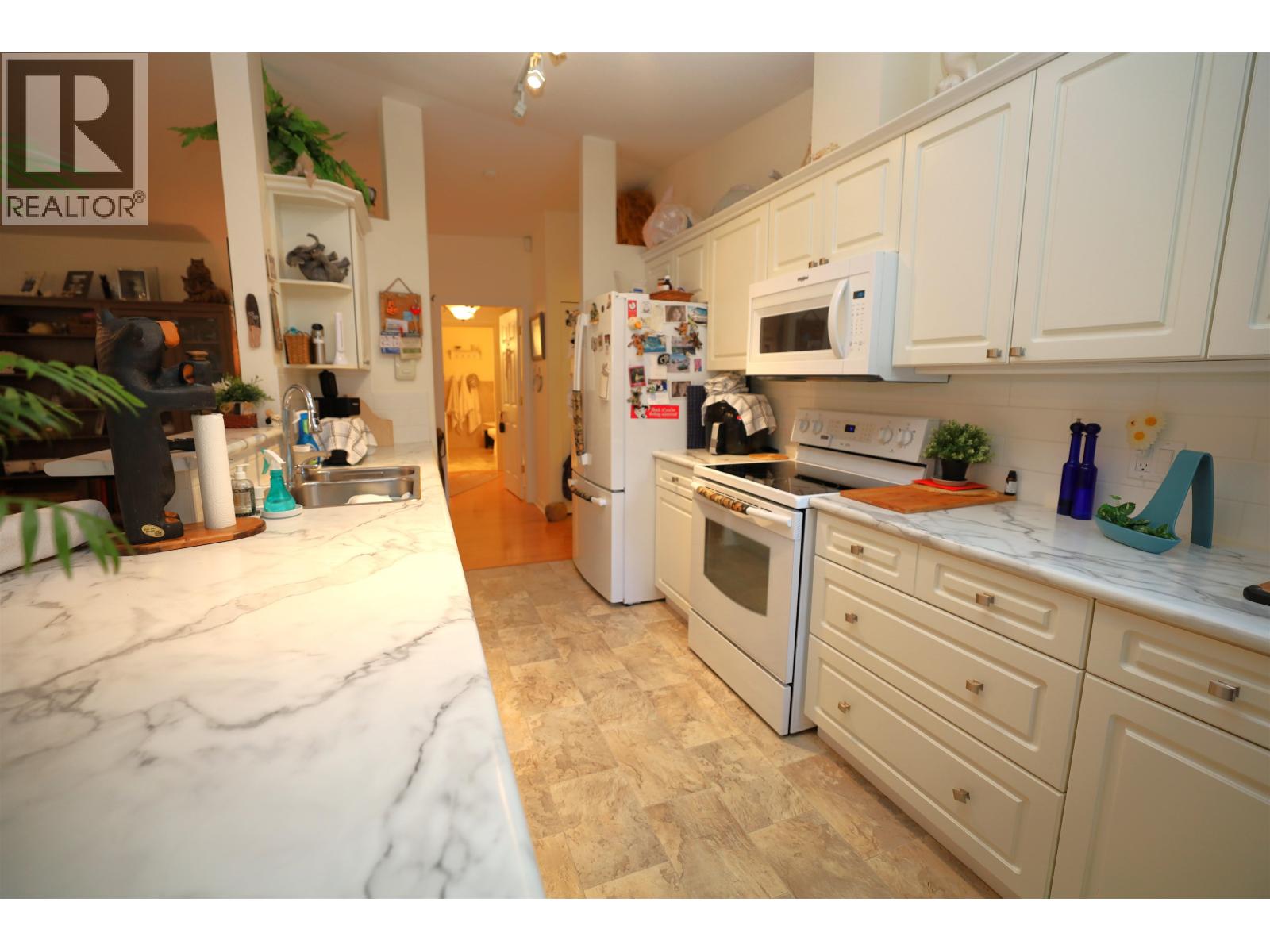 312 1585 FIELD ROAD, Sechelt