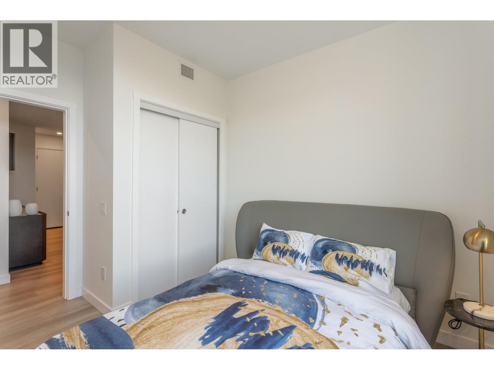 2605 626 CLAREMONT STREET, Coquitlam