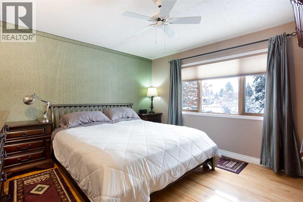 Single Family House Bungalow for Sale in  Kelwood Drive SW Glendale Calgary 