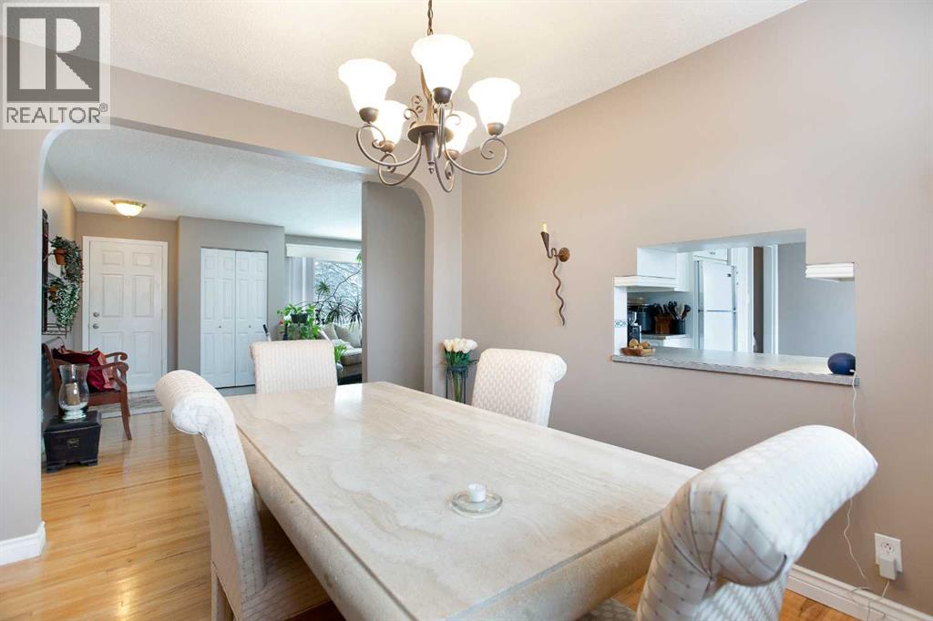 Single Family House Bungalow for Sale in  Kelwood Drive SW Glendale Calgary 