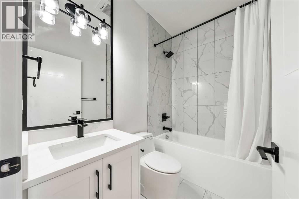 Single Family House for Sale in   Avenue NW Montgomery Calgary 