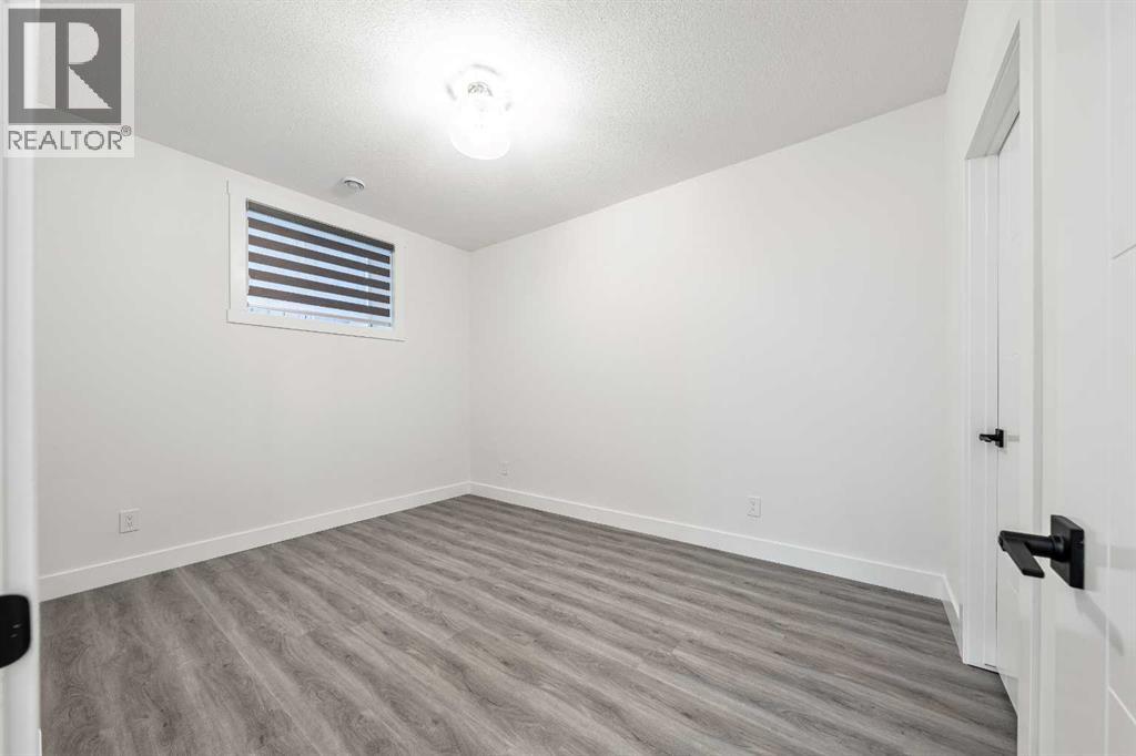 Single Family House for Sale in   Avenue NW Montgomery Calgary 