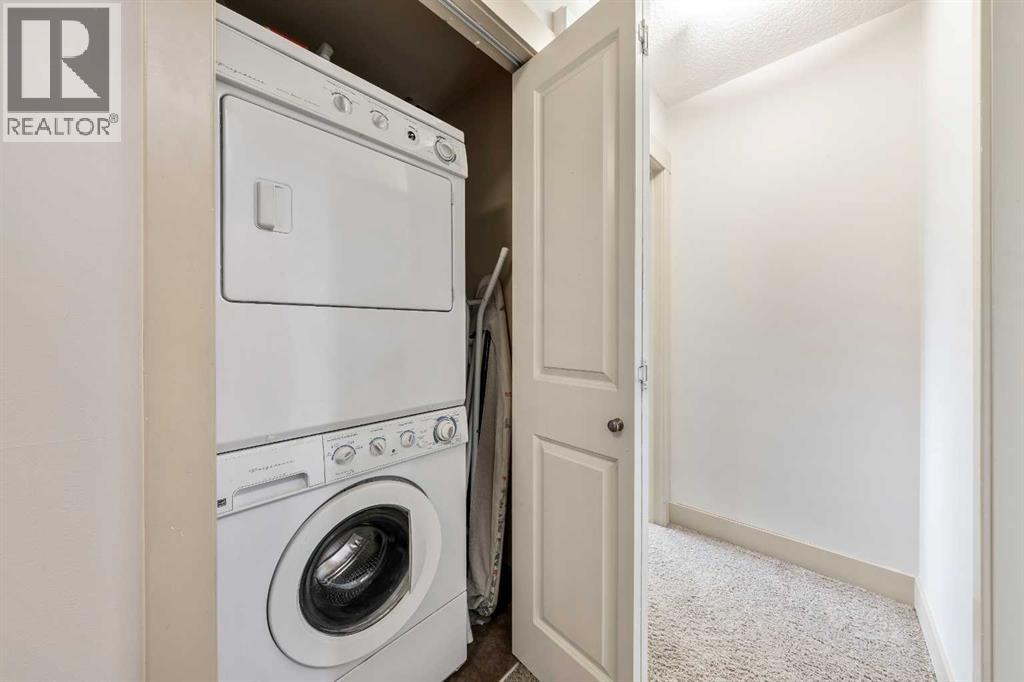 Single Family House for Sale in    Avenue NE Renfrew Calgary 